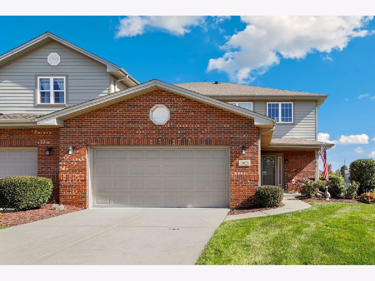 Townhomes & Homes Sold Brookside Meadows Tinley Park Illinois, 19823 Mulroy