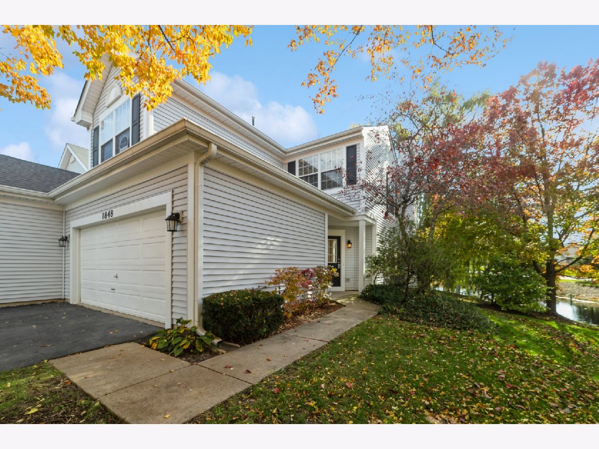 Townhomes & Condos Sold Tanglewood St Charles Illinois, 1848 Lucylle