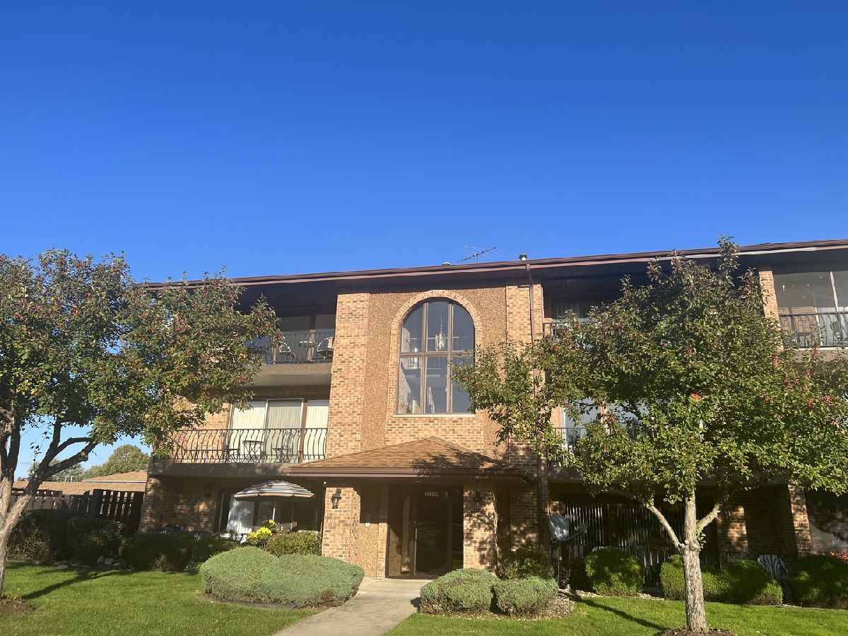 Condominiums Sold Heritage Hills Palos Hills Illinois, 11109 Heritage