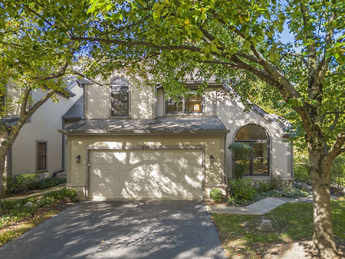 Townhomes Sold Hobson Oaks Naperville Illinois, 1255 Hobson Oaks