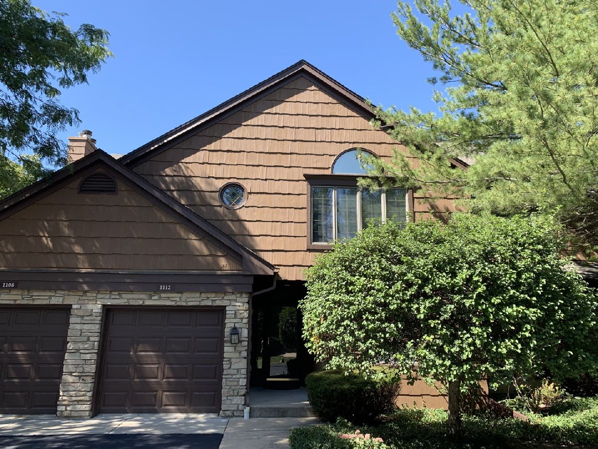 Townhomes & Condos & Homes Sold Woodlands Darien Illinois, 1112 Lacebark
