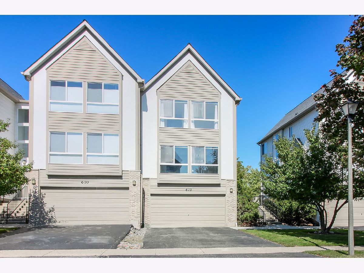 Townhomes Sold Diamond Pointe Mundelein Illinois, 672 Diamond Pointe