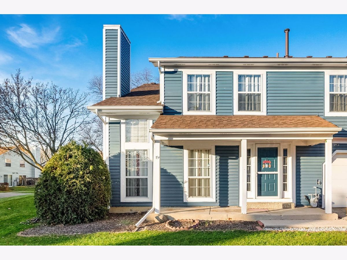 Townhomes Sold Southgate Manor Streamwood Illinois, 173 Hazelnut