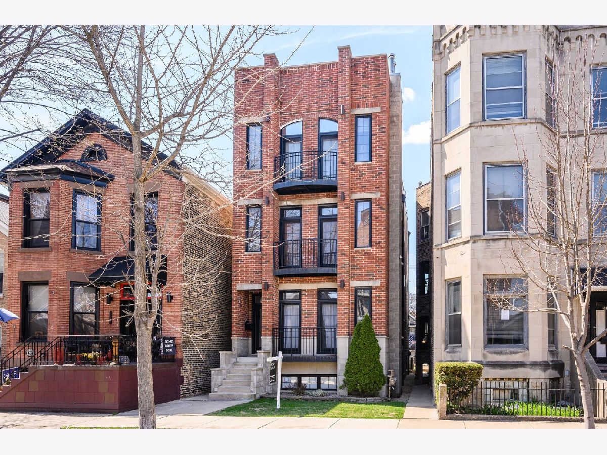 Townhomes & Condos & Homes Sold Armour Square Chicago Illinois, 3148 Wells