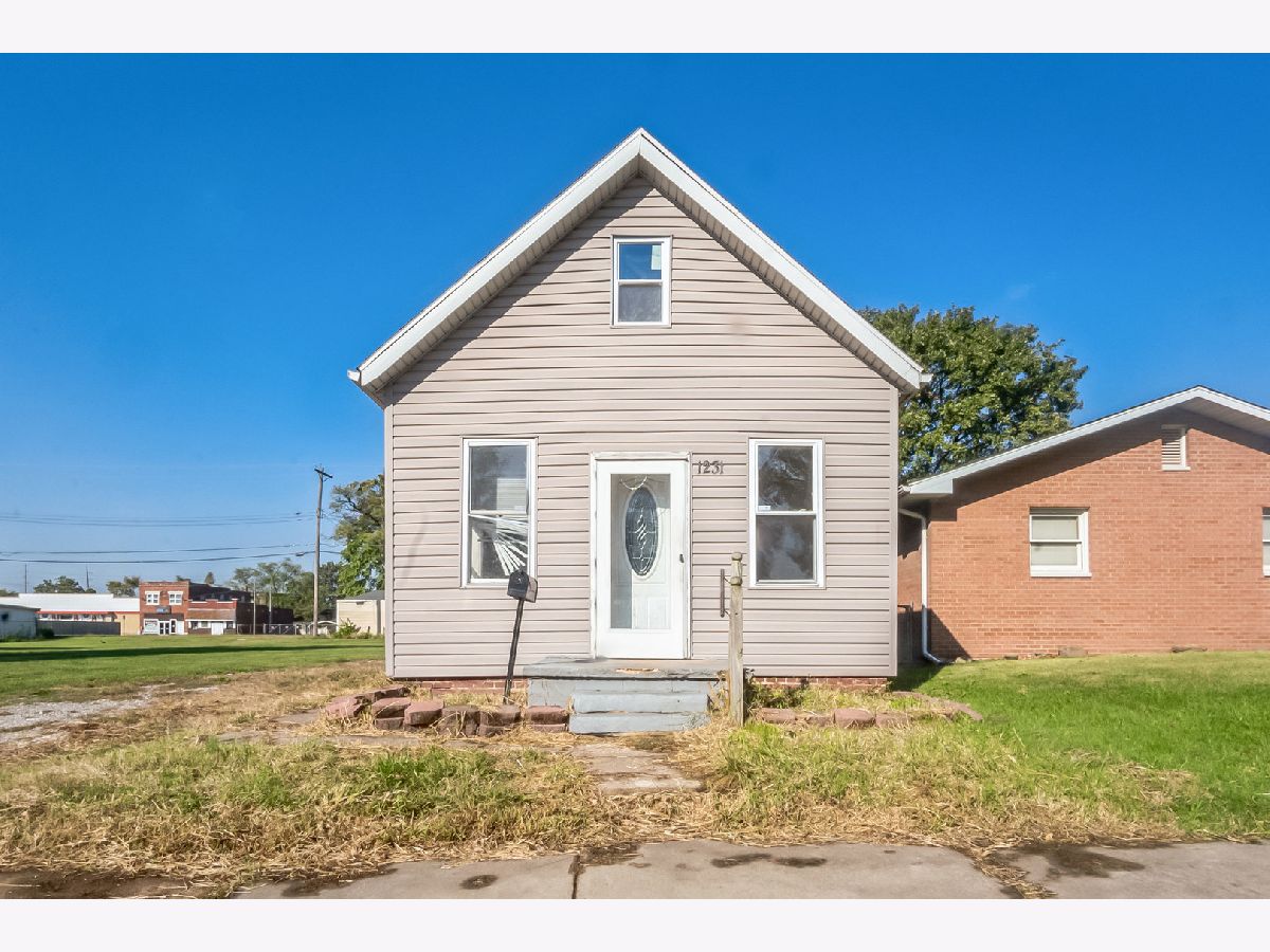  Sold Madison Illinois, 1231 Iowa