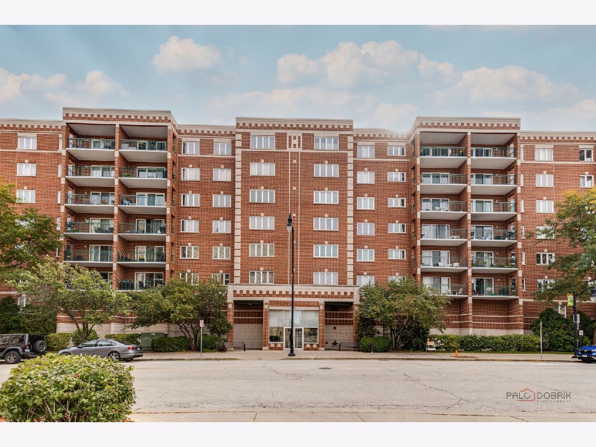 Condominiums Sold River Pointe Des Plaines Illinois, 675 Pearson