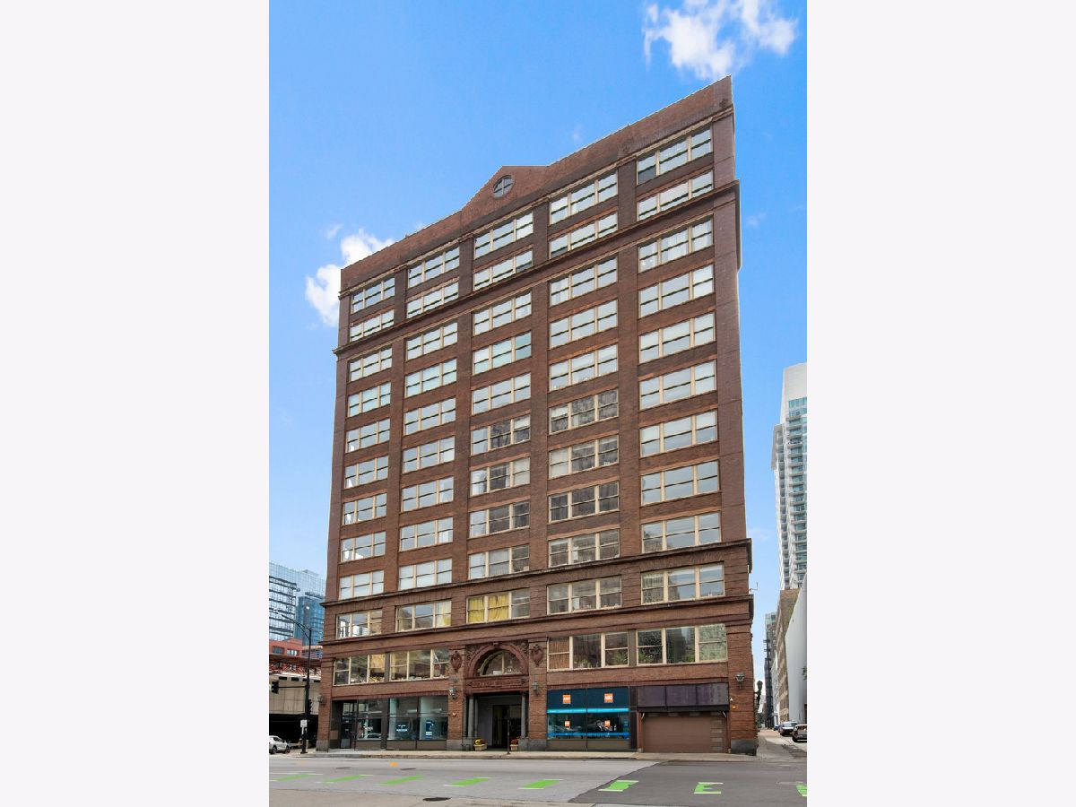 Condos & Townhomes Sold Market Square Lofts Chicago Illinois, 161 Harrison