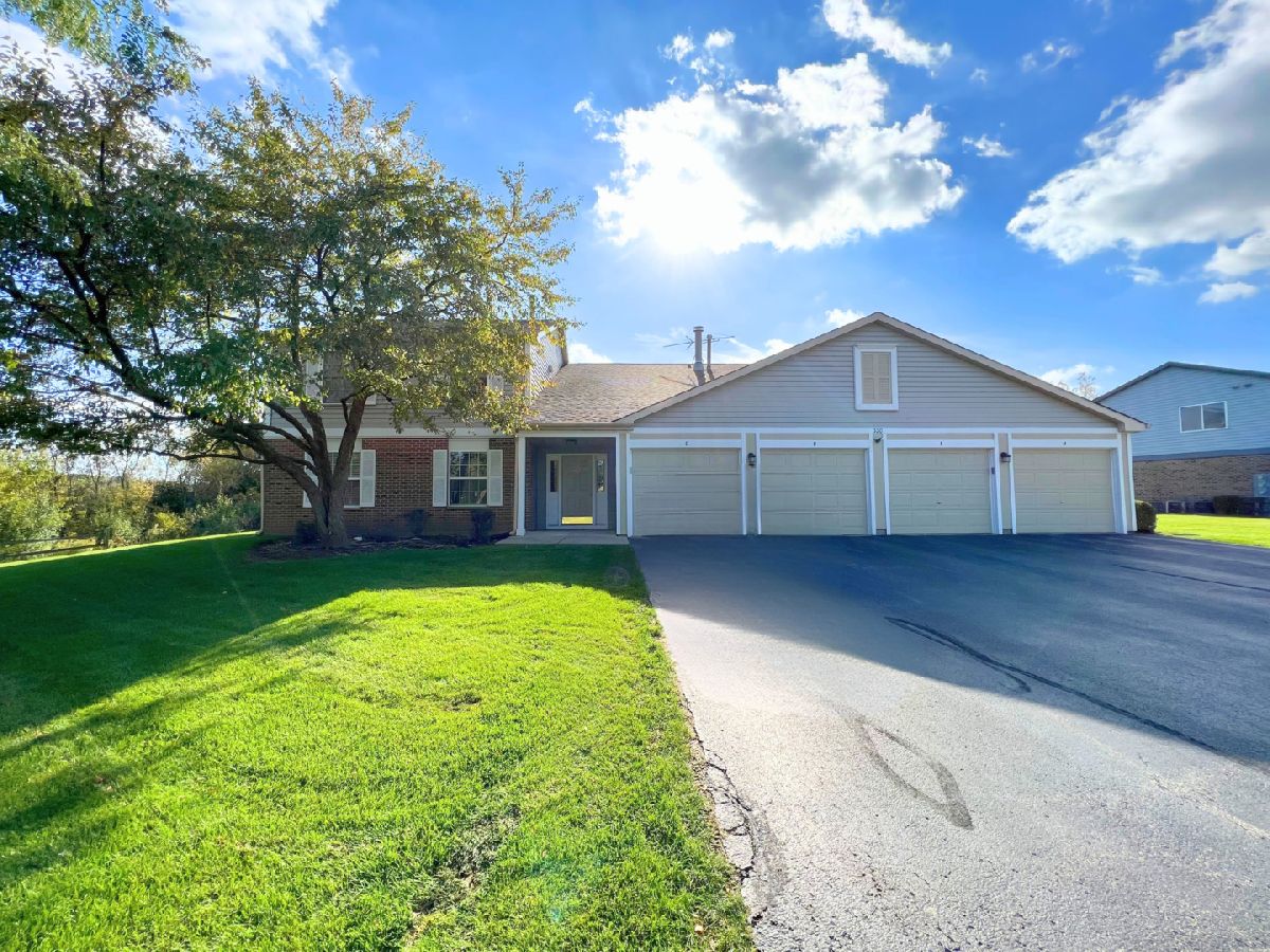 Condos & Townhomes Rented Crestview Estates Wauconda Illinois, 320 Crestview