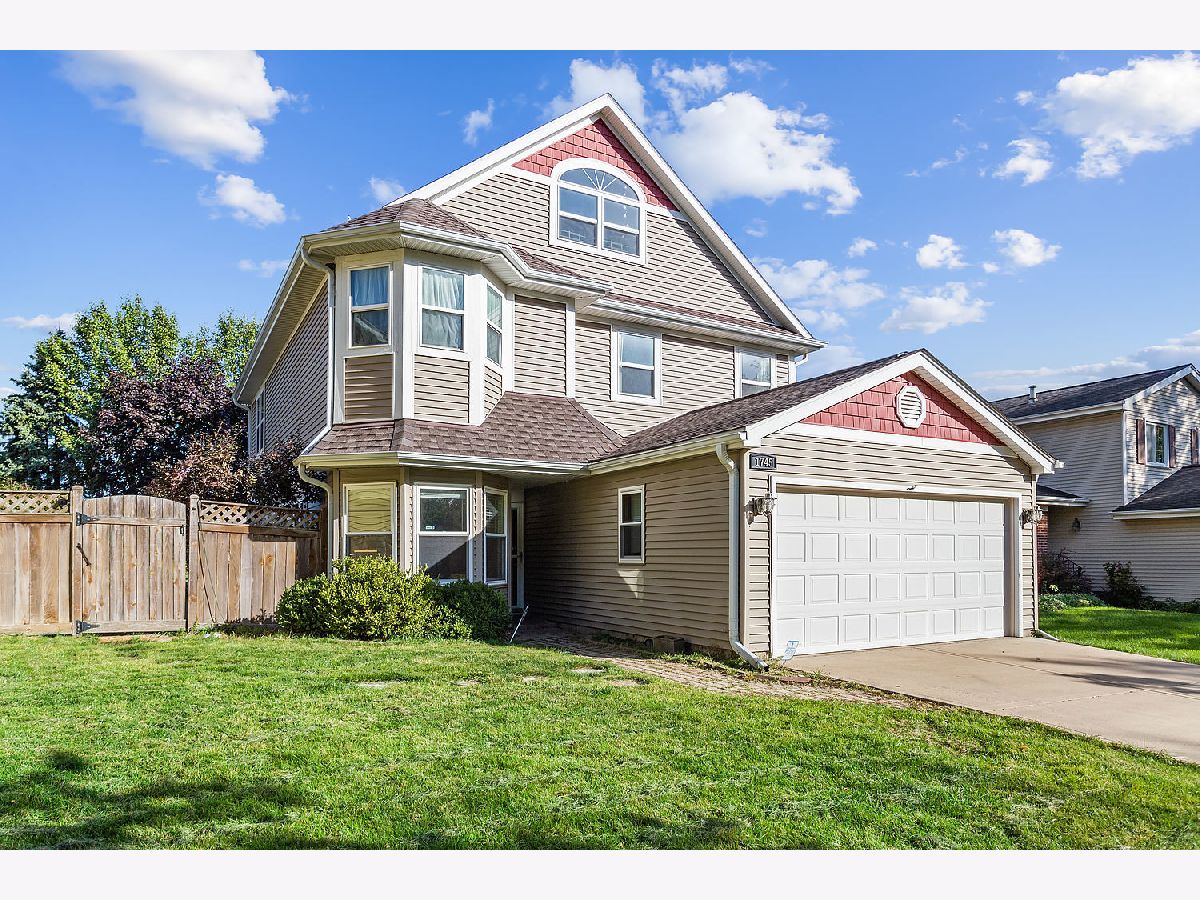 Homes & Townhomes Rented Brookdale Naperville Illinois, 1745 Paxton