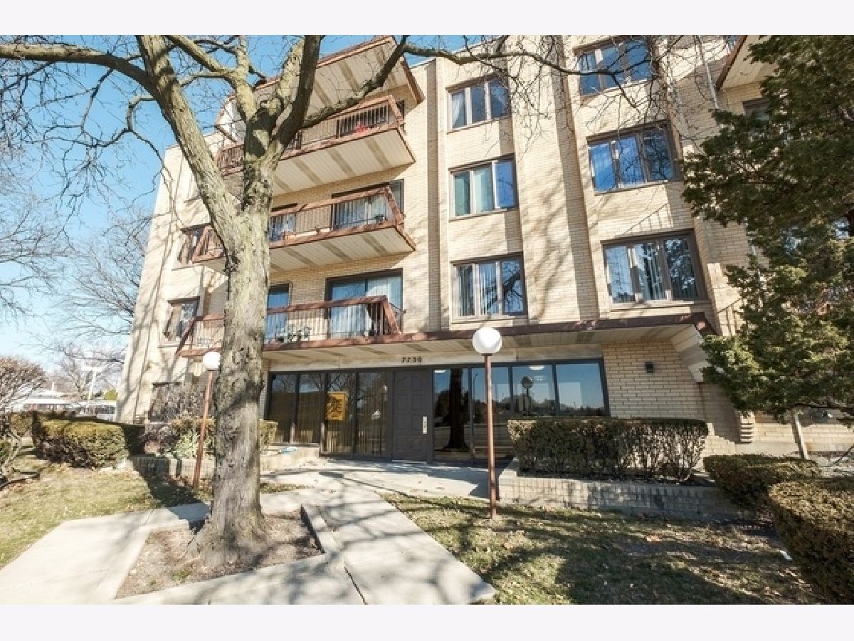 Condominiums Sold Twin Manors Morton Grove Illinois, 7730 Dempster