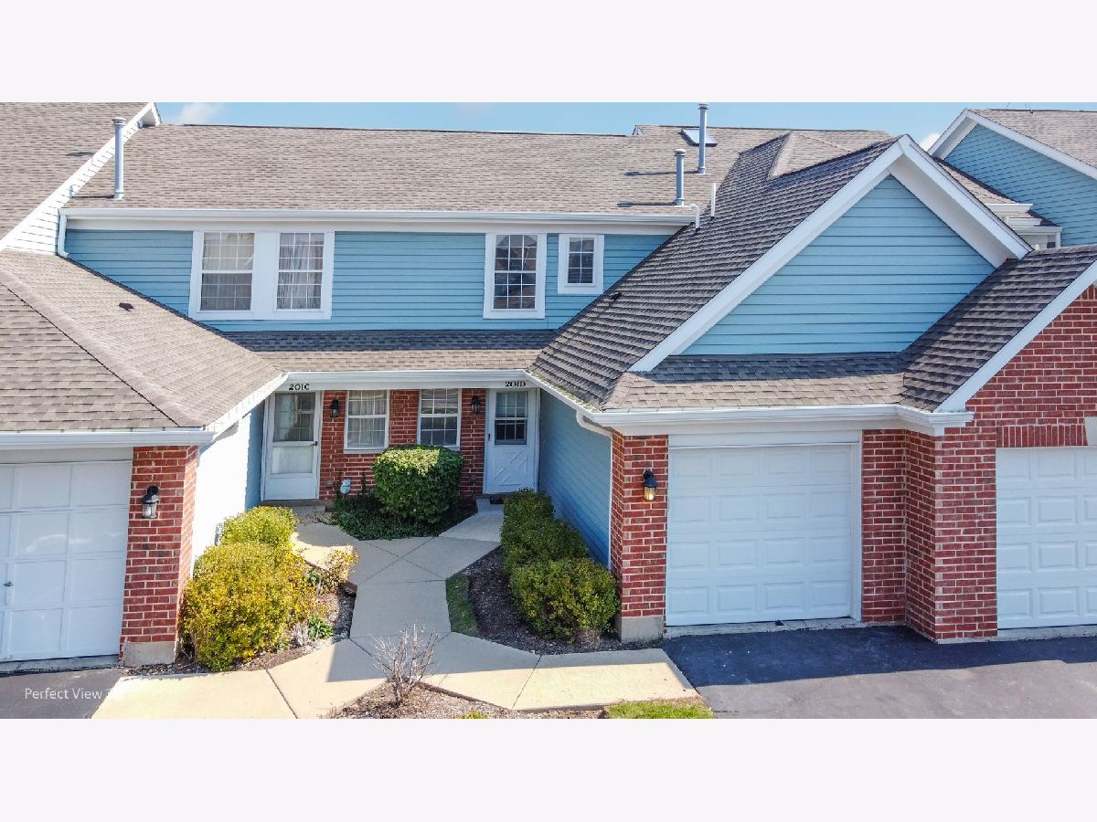 Townhomes & Condos Rented Heatherwood North Schaumburg Illinois, 201 Westminster
