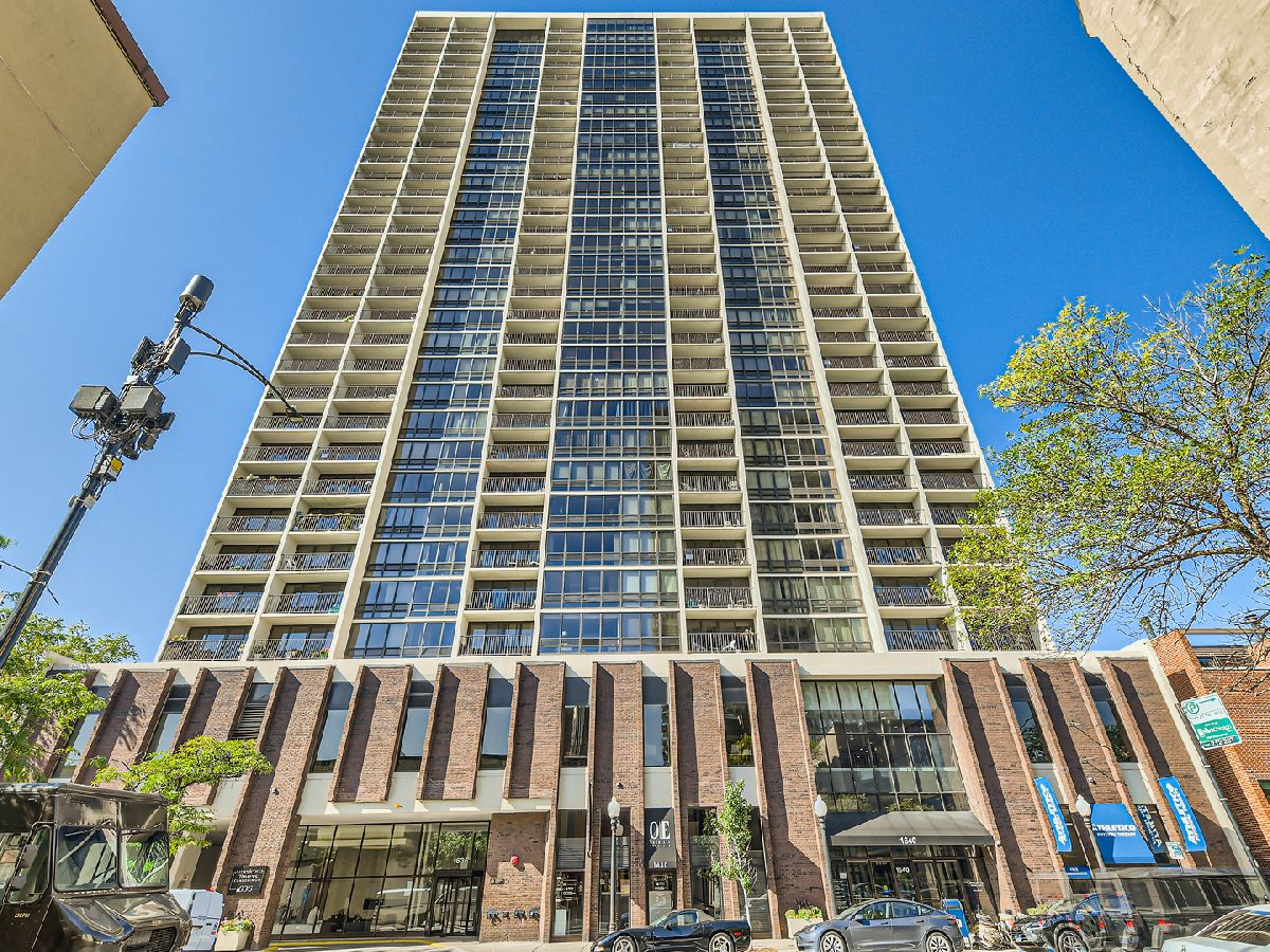 Condominiums Sold Americana Towers Chicago Illinois, 1636 Wells