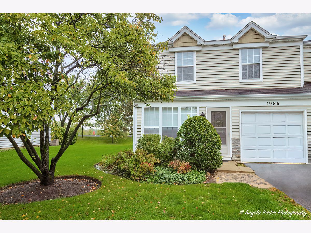 Townhomes & Homes Rented College Green Elgin Illinois, 1986 Muirfield