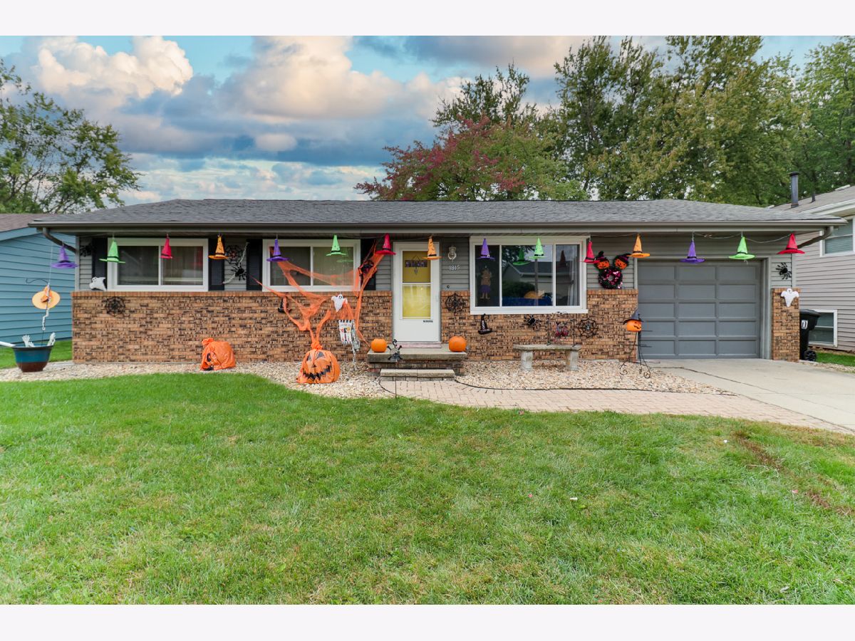 Homes Sold Greenbriar Normal Illinois, 1815 Johnson