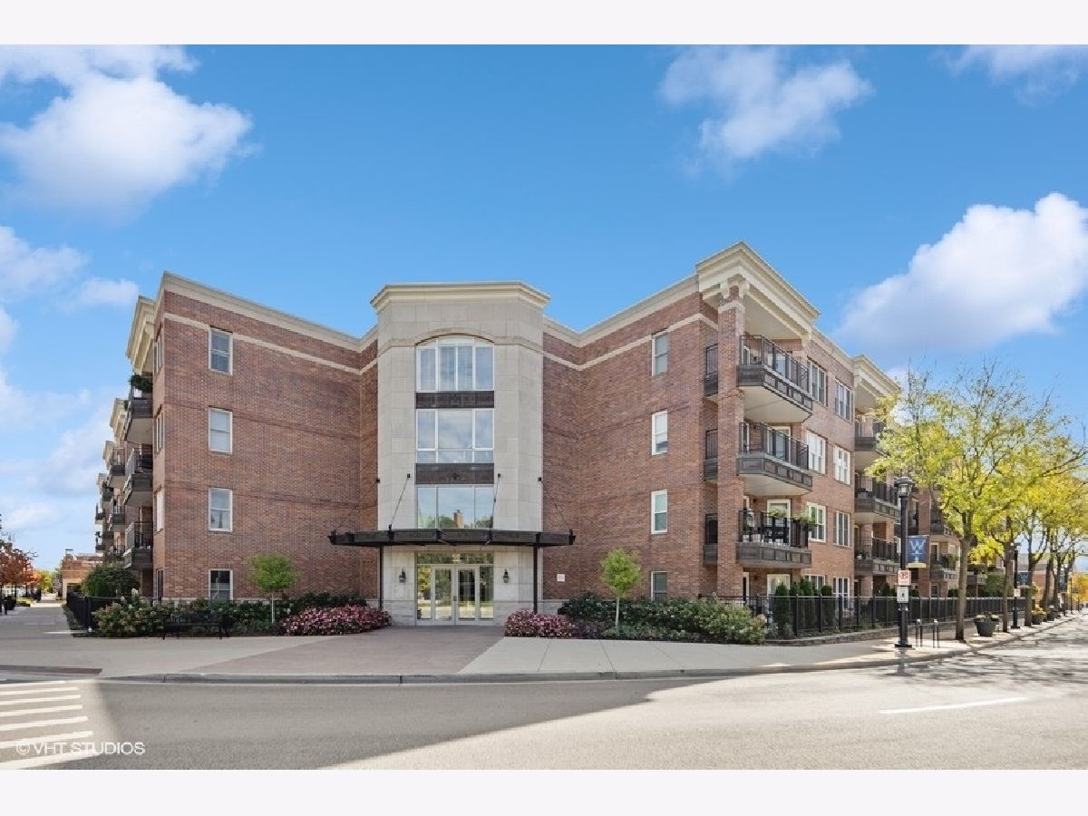 Condominiums & Homes Sold Wheaton Place Wheaton Illinois, 111 Wheaton