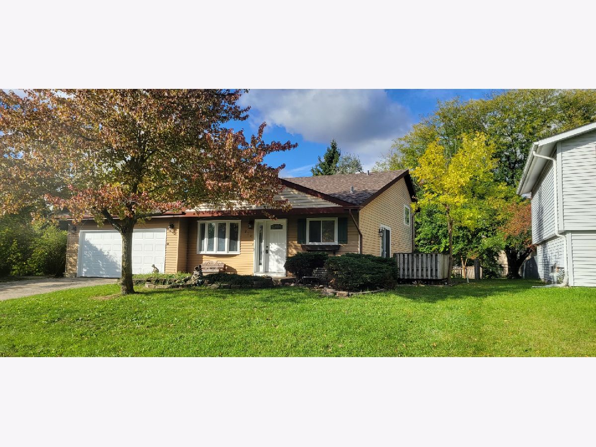 Homes Sold Greenwood Meadows Woodstock Illinois, 274 Joseph