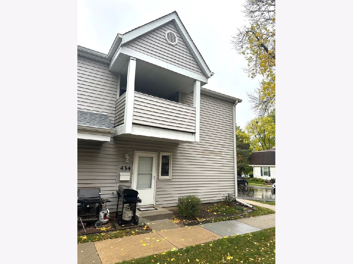 Townhomes & Condos Sold Sheffield Manor Schaumburg Illinois, 434 Kavalier