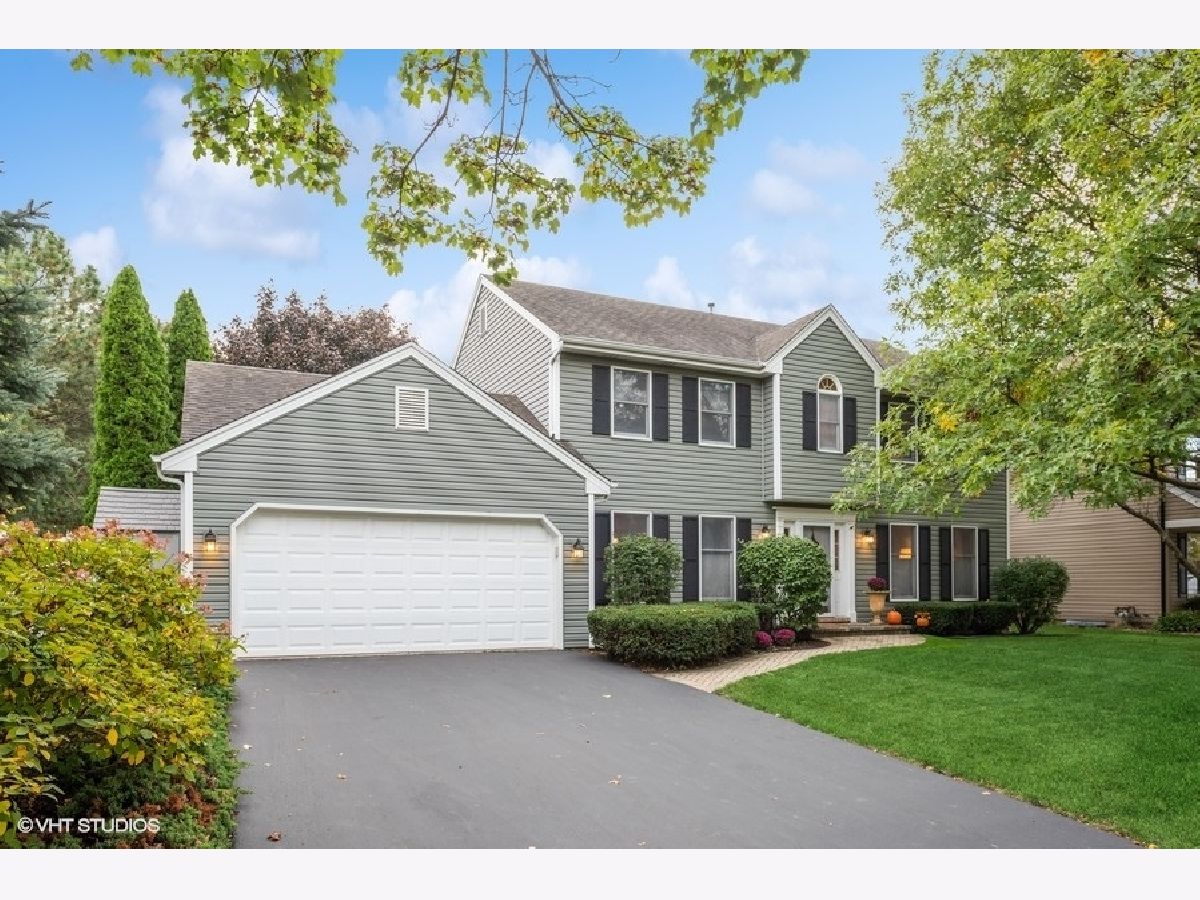 Homes & Townhomes Sold Hunters Fields St Charles Illinois, 2415 Fairfax