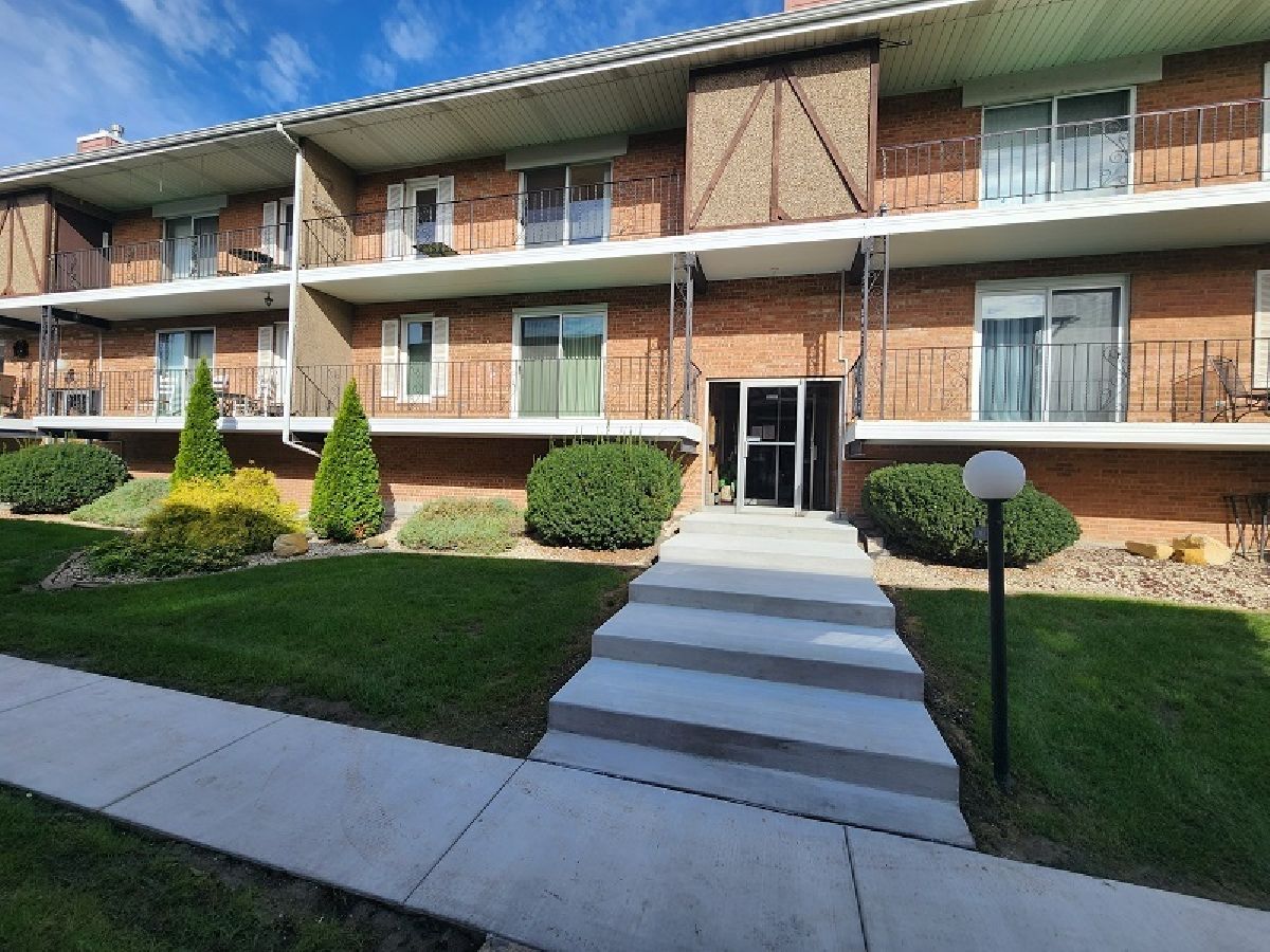 Condominiums Sold Moraine Valley Villas Palos Hills Illinois