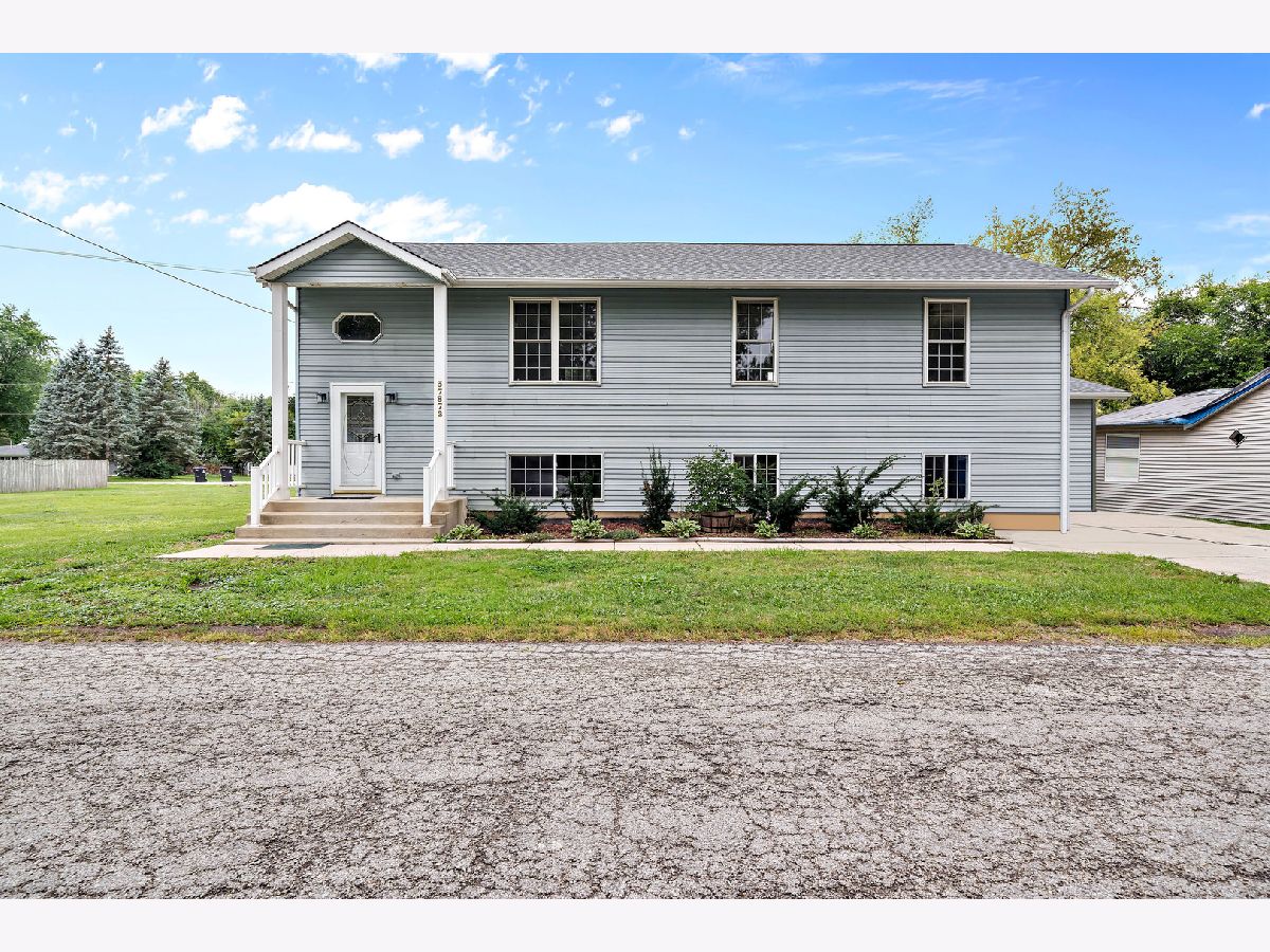 Homes Sold Nippersink Terrace Spring Grove Illinois, 37872 West
