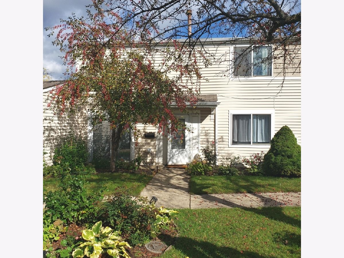 Townhomes & Condos Sold Chelsea Cove Wheeling Illinois, 791 Barnaby