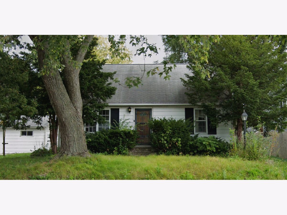 Homes Sold Oakwood Hills Cary Illinois, 6310 Hilly