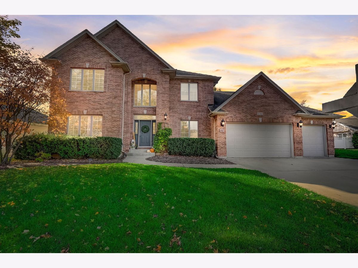 Homes & Townhomes & Condos Sold Foxpointe Sycamore Illinois, 1025 Devonshire