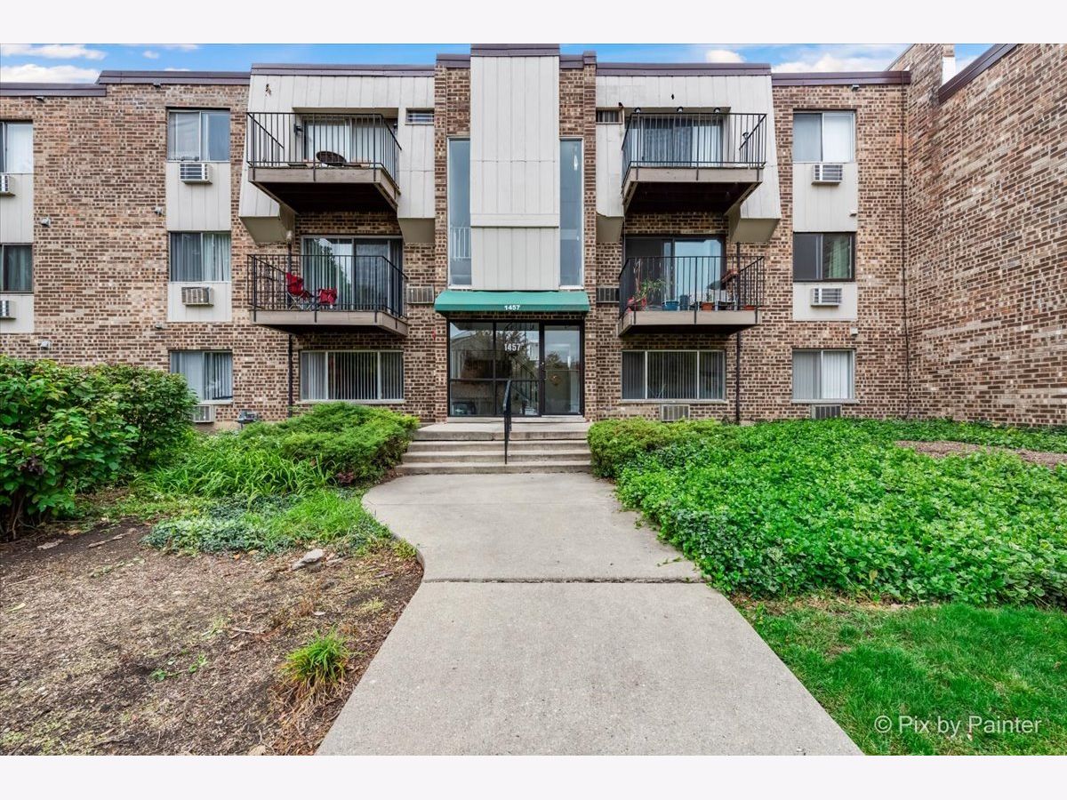 Condominiums Sold Brentwood Palatine Illinois, 1457 Winslowe