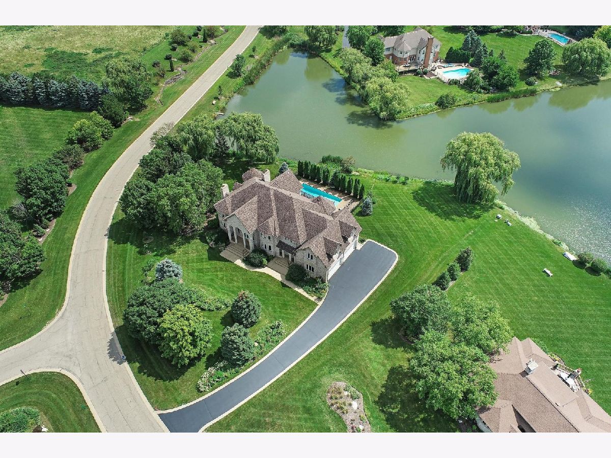 Rented Hawthorn Woods Illinois, 6 Regan