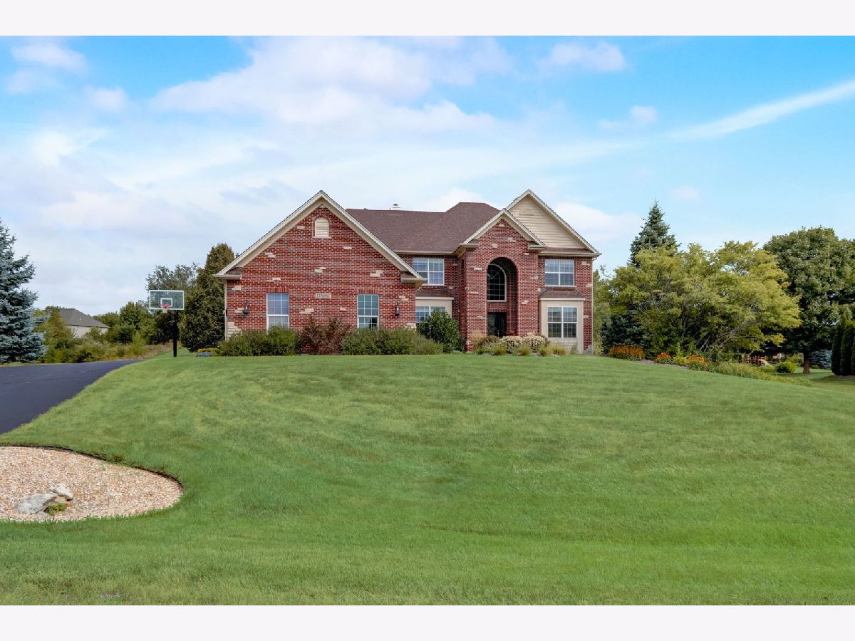 Homes Sold Triple Oaks Farm Hampshire Illinois, 15N885 Meadow