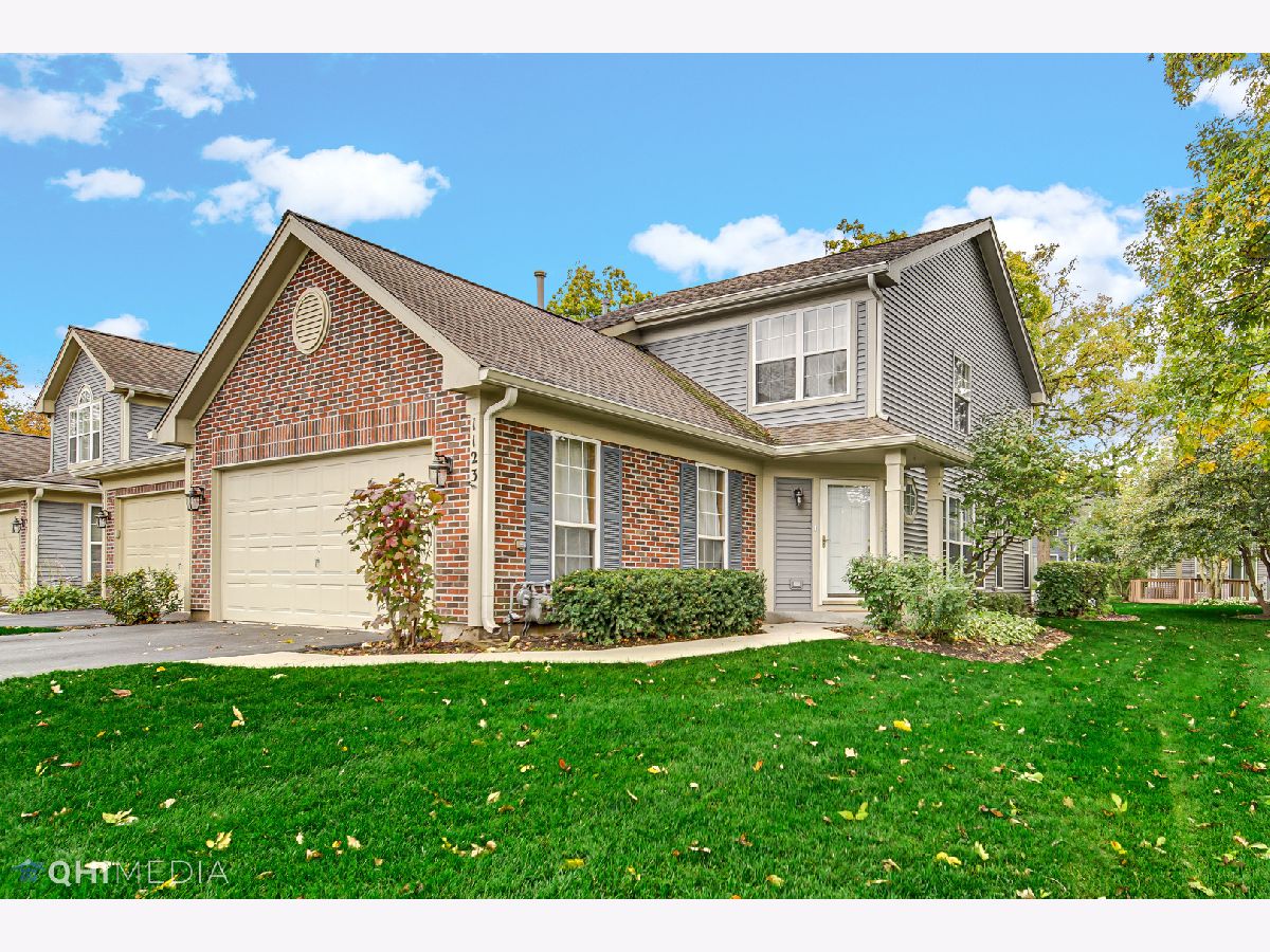 Cobblers Crossing Elgin IL, Townhomes & Condos & Homes For Sale & For