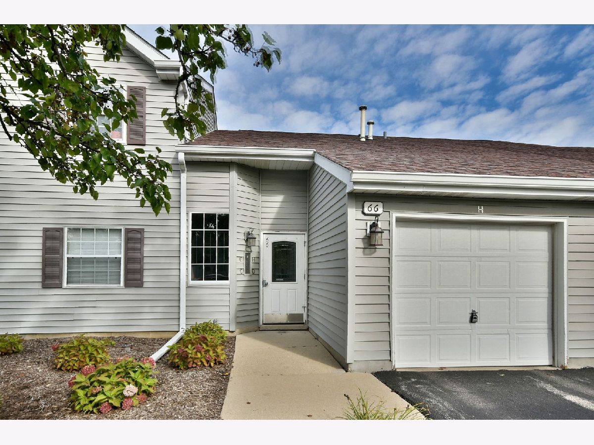 Condos & Townhomes Sold Victorian Park Streamwood Illinois, 66 Gant