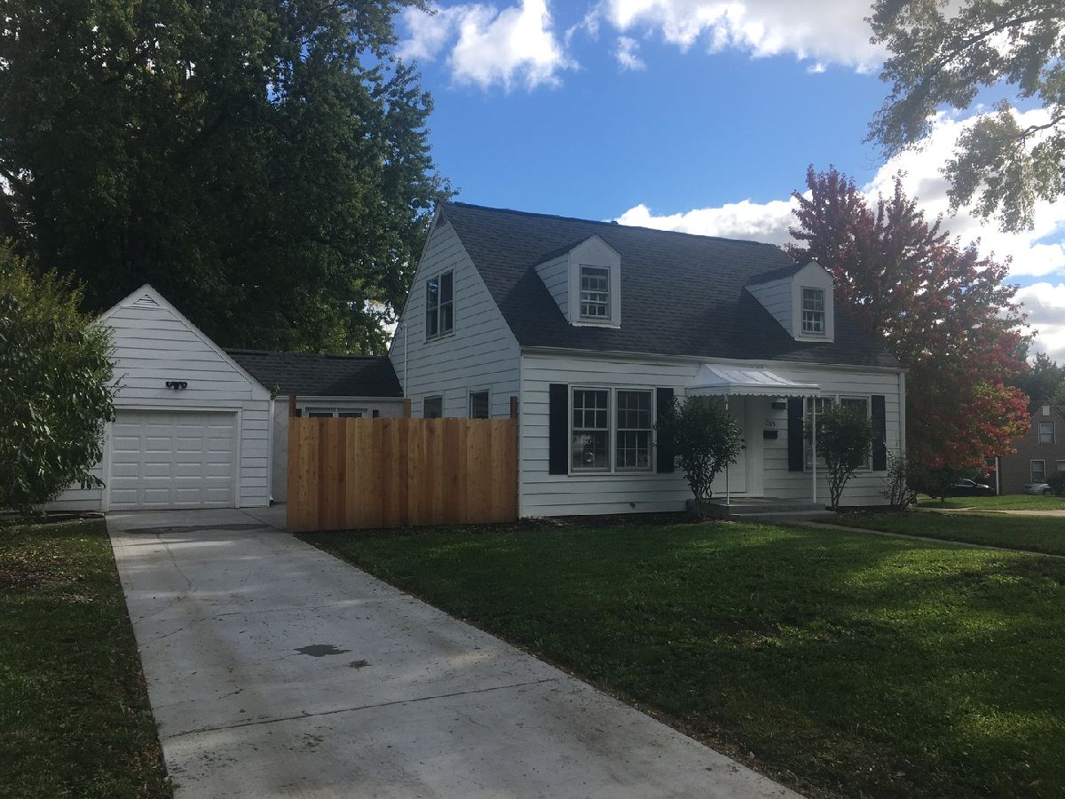 Homes Sold Sunset Park Elgin Illinois, 383 Miller