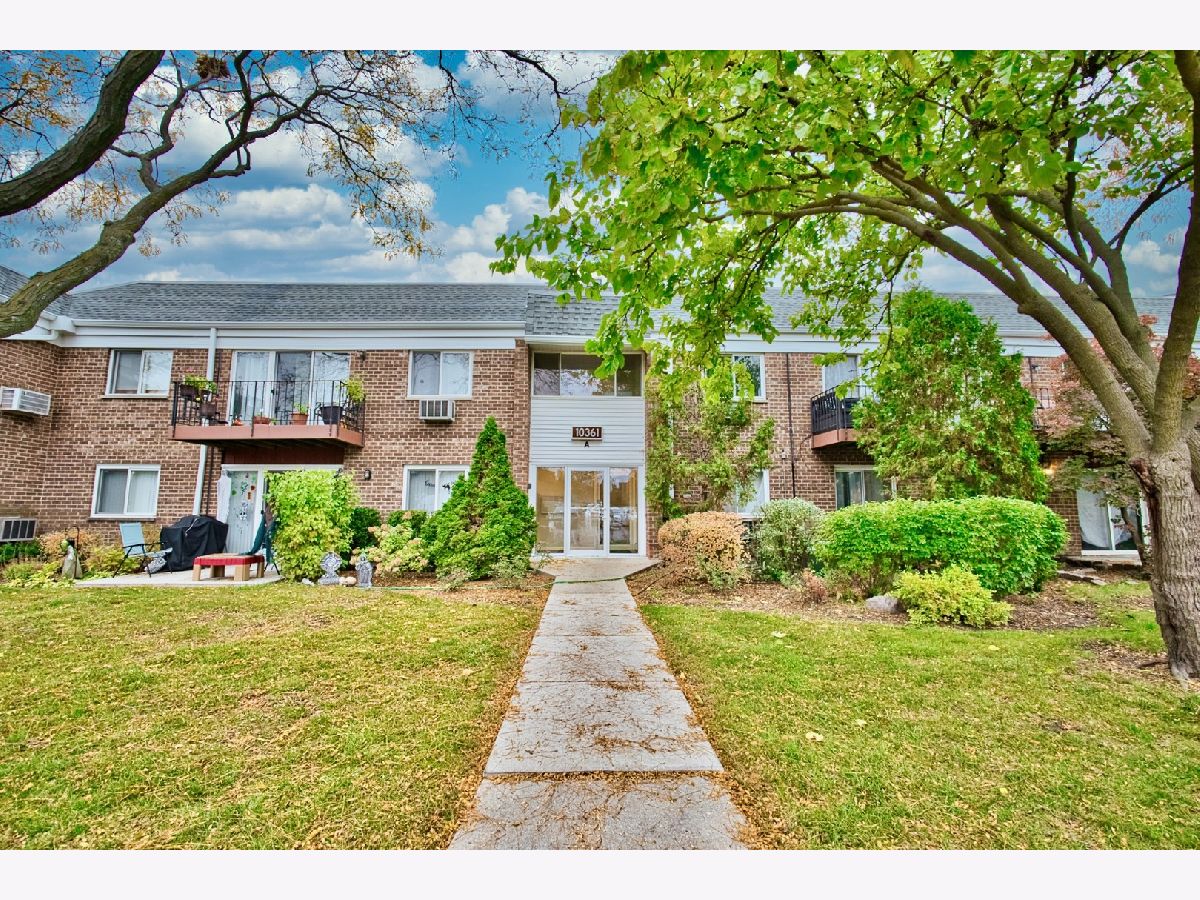 Condominiums Sold Regency Condominiums Glenview Illinois, 10361 Dearlove