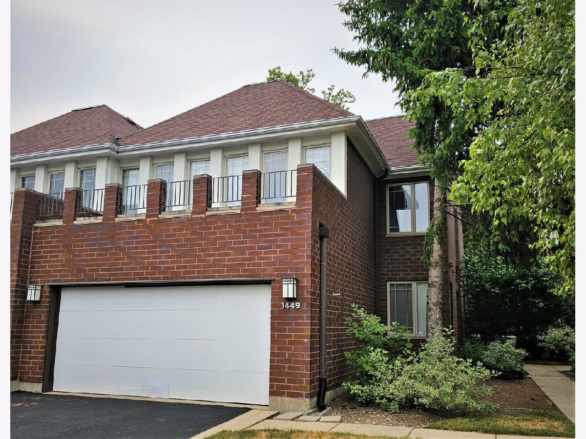 Townhomes Rented Prairie View Libertyville Illinois, 1449 Milwaukee