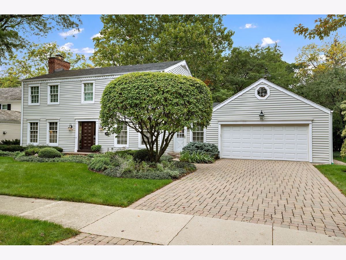 Homes Sold St Stephens Green Northbrook Illinois, 1008 Adelaide