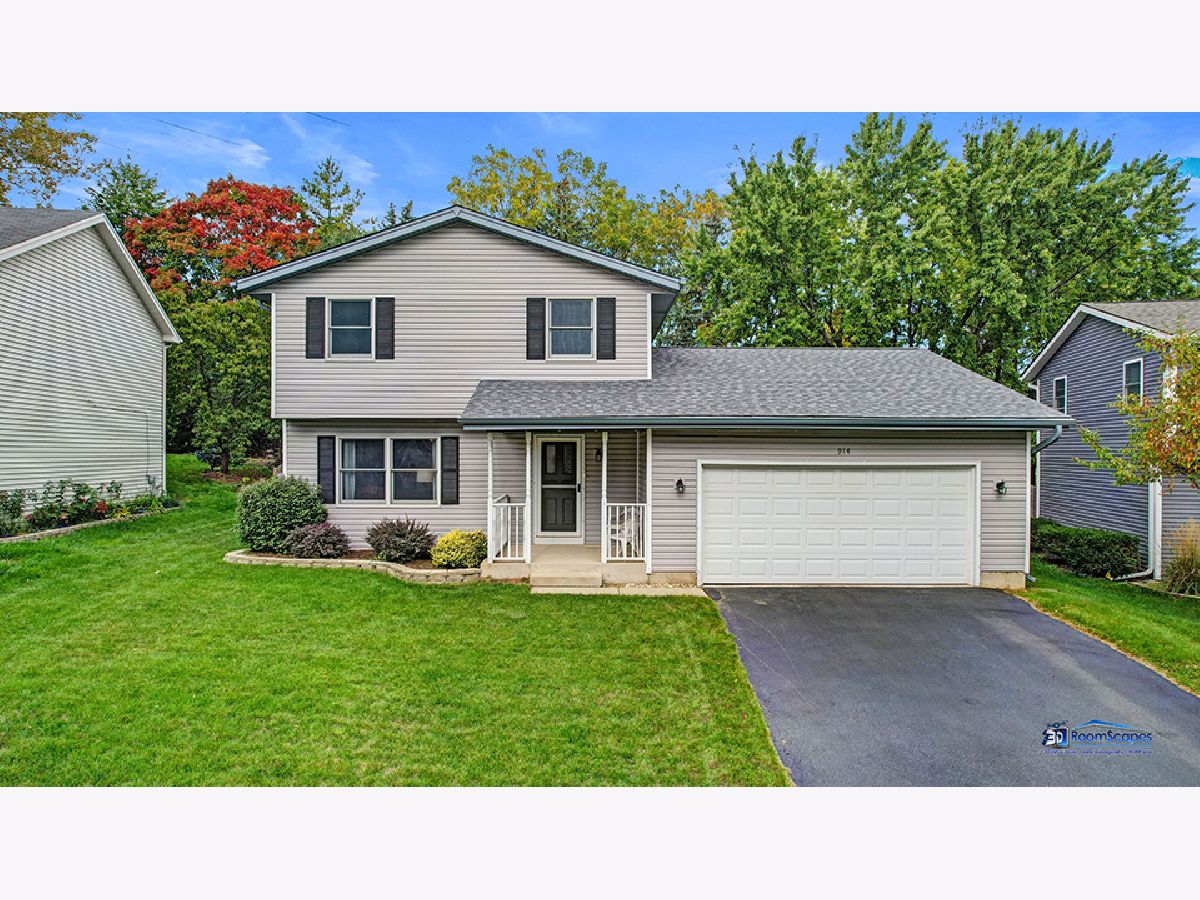 Homes Sold Candlewood Trails Cary Illinois, 914 Pin Oak
