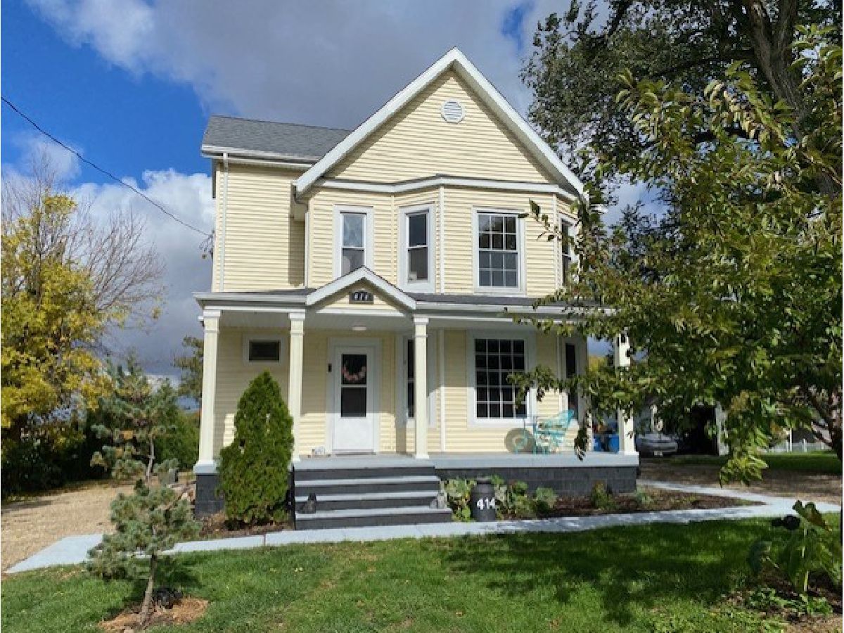  Sold Lostant Illinois, 414 2nd