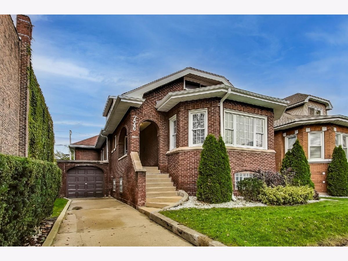 Homes & Condos & Townhomes Sold Southshore Chicago Illinois, 7546 Crandon