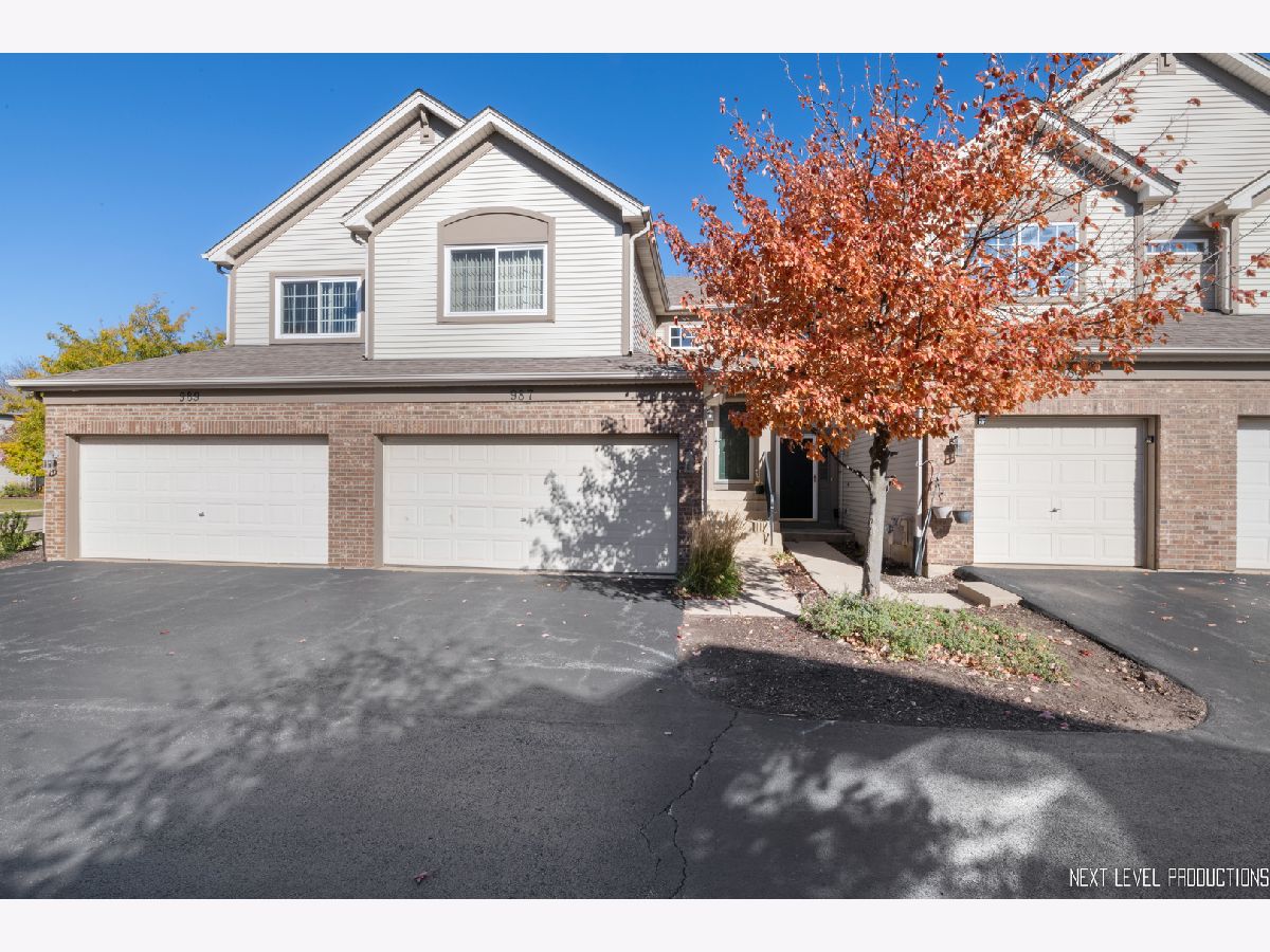 Townhomes & Condos & Homes Rented Woodlands At Oakhurst North Aurora Illinois, 987 Parkhill