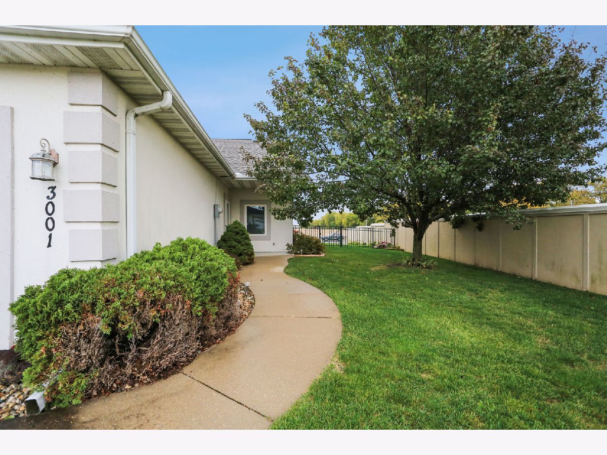 Homes & Condos & Townhomes Sold Beringer Commons Urbana Illinois, 3001 Rutherford