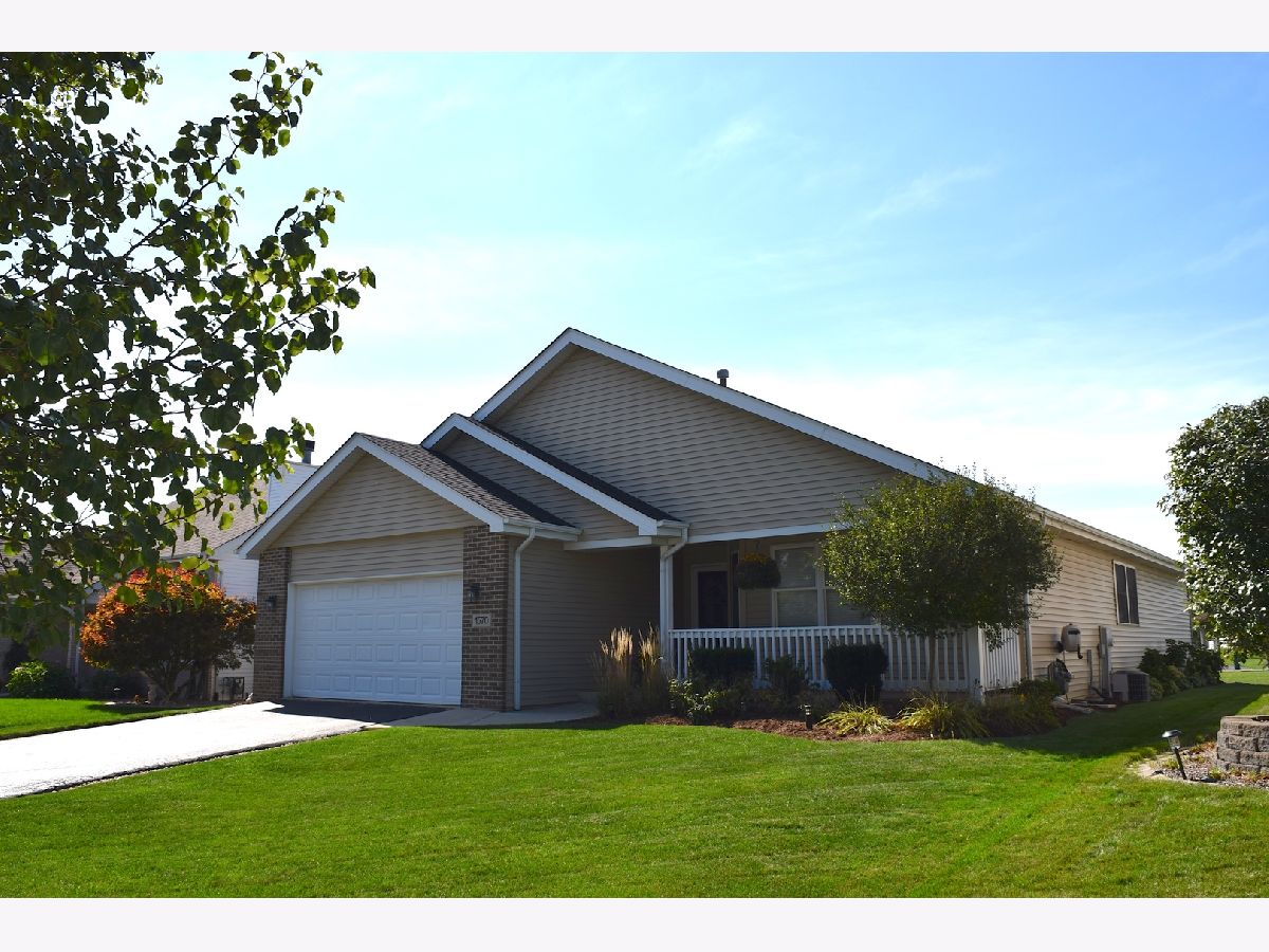 Homes & Townhomes Sold Hunters Chase Beecher Illinois, 1570 Mallards