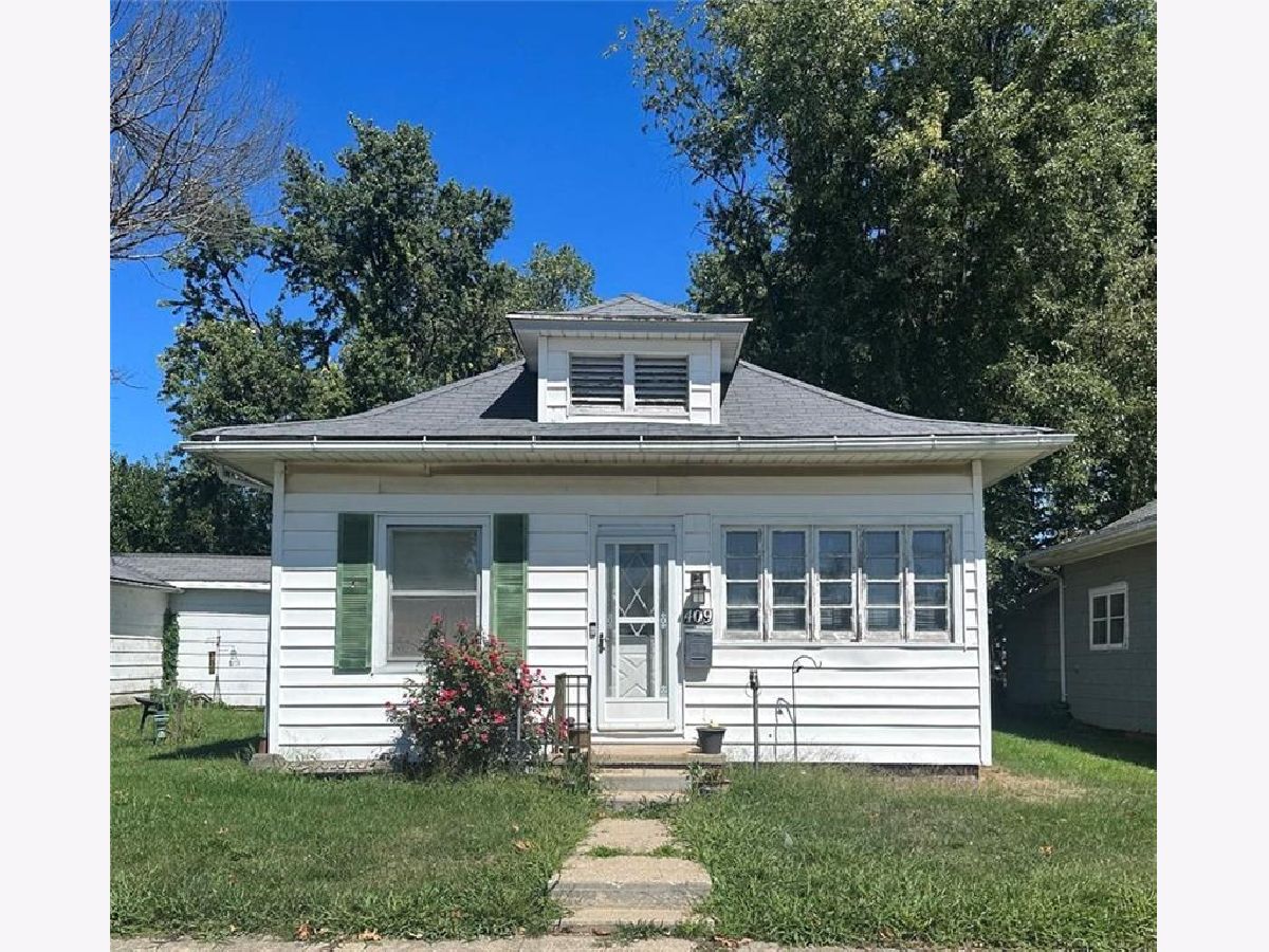  Sold Paris , 409 Newton