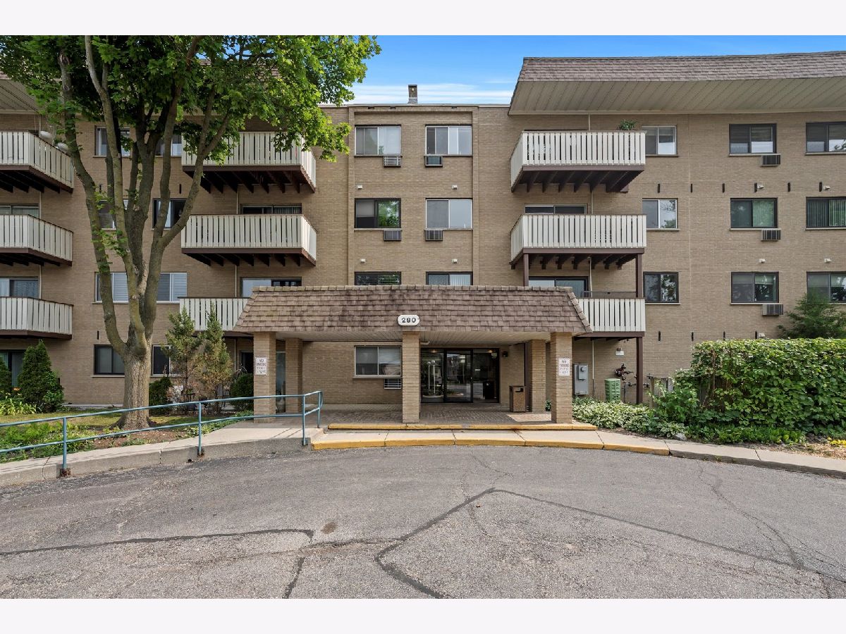 Condominiums & Homes Rented Westgate Mount Prospect Illinois, 290 Westgate