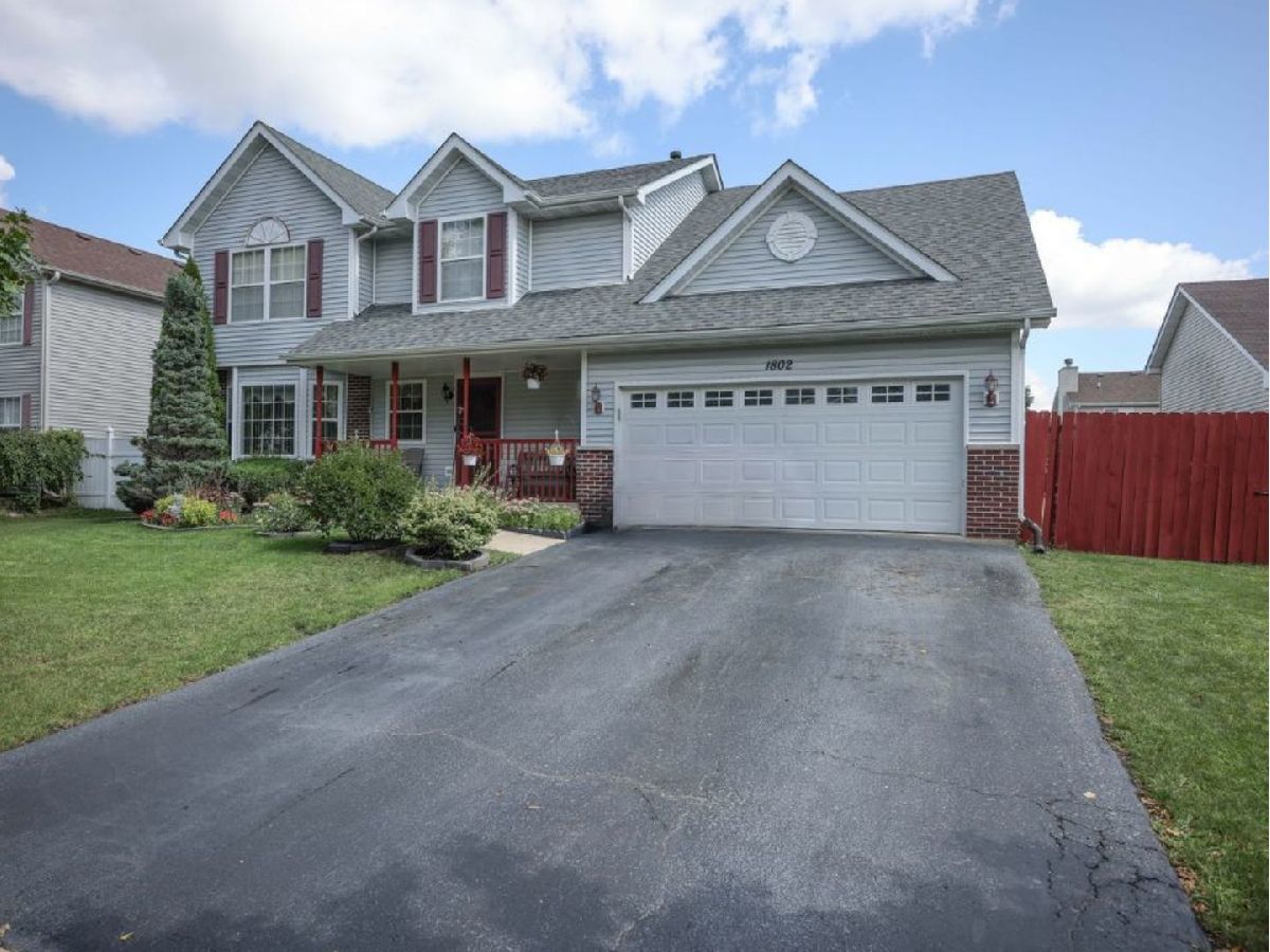 Homes & Townhomes Sold Wexford Joliet Illinois, 1802 Foxfield