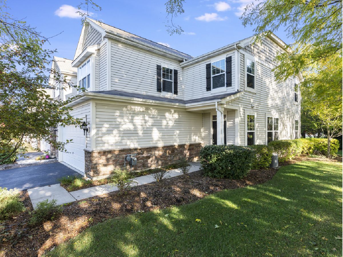 Townhomes & Homes Sold Whitmore Place St Charles Illinois, 6N335 Whitmore