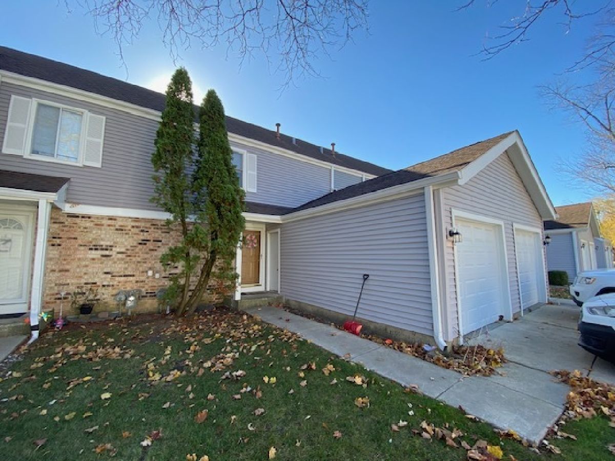 Townhomes Sold Liberty Square Hanover Park Illinois, 722 Bolton