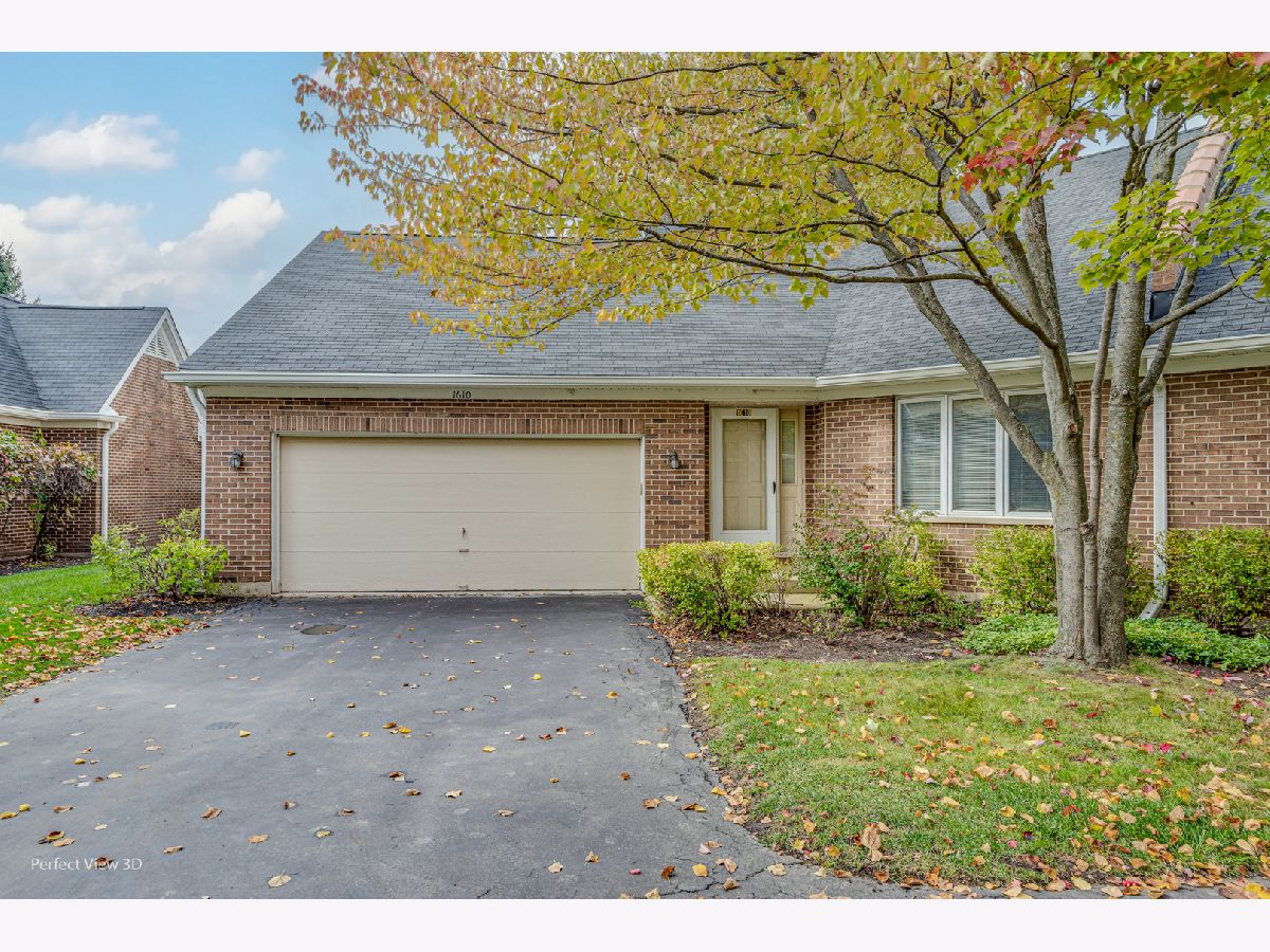 Townhomes & Condos & Homes Sold Arlington On The Ponds Arlington Heights Illinois, 1610 Avon