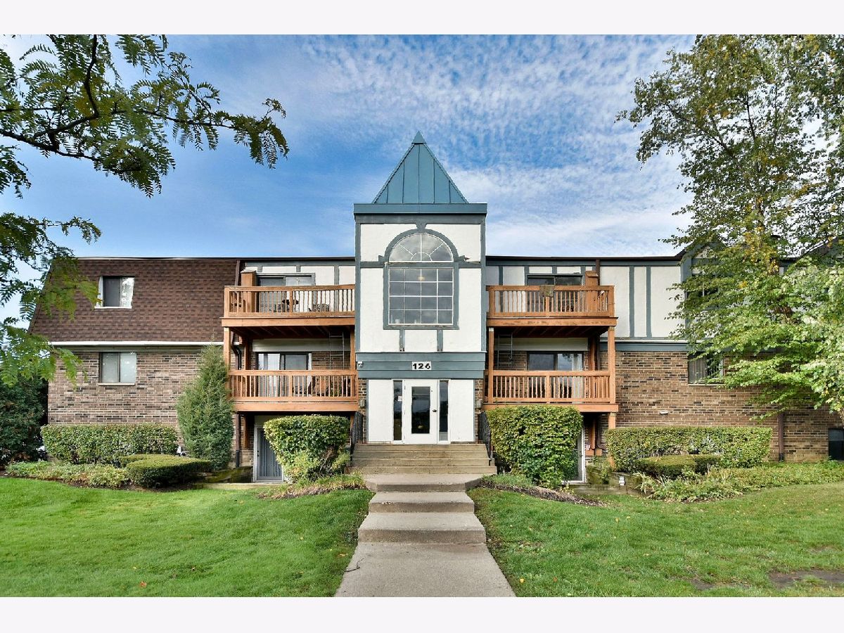 Condominiums Sold La Londe Place Addison Illinois, 126 La Londe