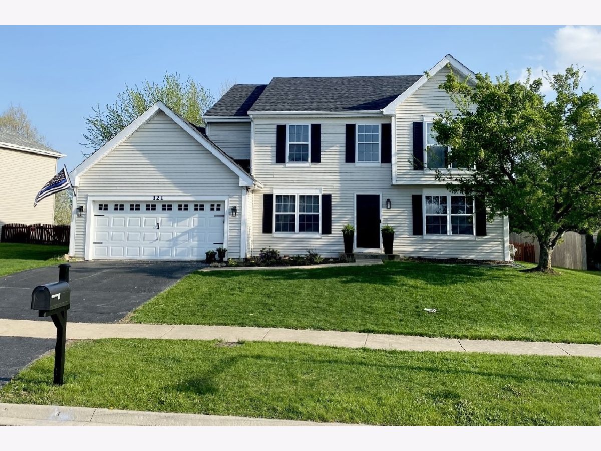 Homes Sold Mallard Point Sugar Grove Illinois, 121 Cobbler